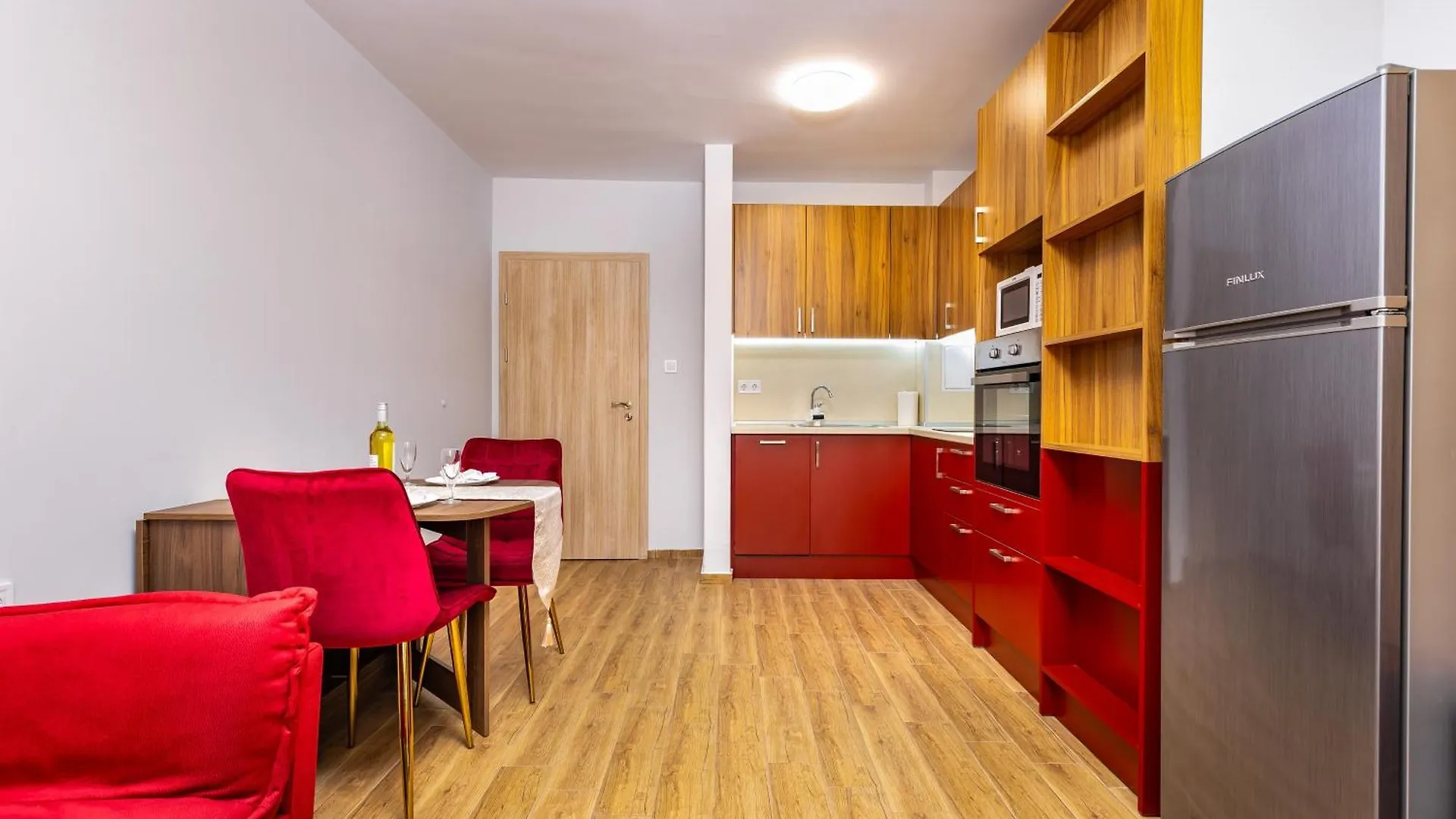 Bright And Cozy Apartment Next To A City Park By Flat Mаnager Φιλιππούπολη